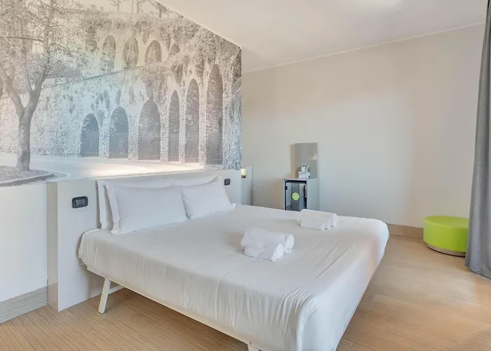 Hotell B&B Hotel Bergamo City