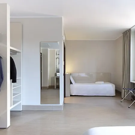 B&B Hotel Bergamo City Szálloda 3*