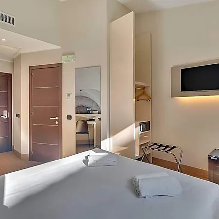 B&B Hotel Bergamo City Hotel