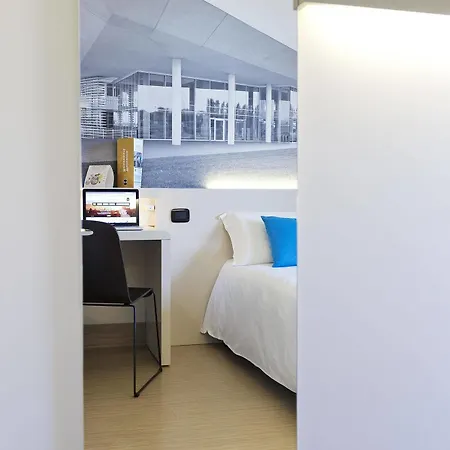 B&B ホテル ベルガモ 3*