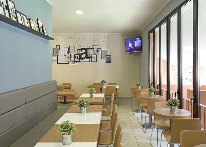 B&B Hotel Bergamo City 3* ברגמו