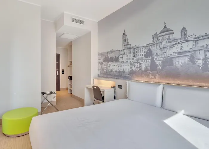 B&B Hotel Bergamo City 3* ברגמו