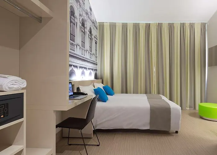B&B Hotel Bergamo City 3* ברגמו